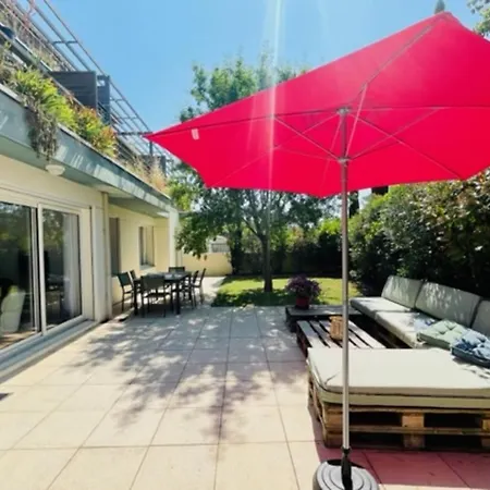 Spacious Cocoon With Pool In Appartement *