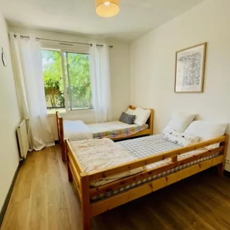 Apartmán Spacious Cocoon With Pool In